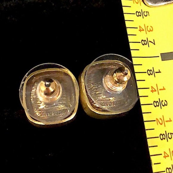 HEIDI DAUS Square Faceted Spring Green Swarovski Crystal Earrings - Picture 8 of 14